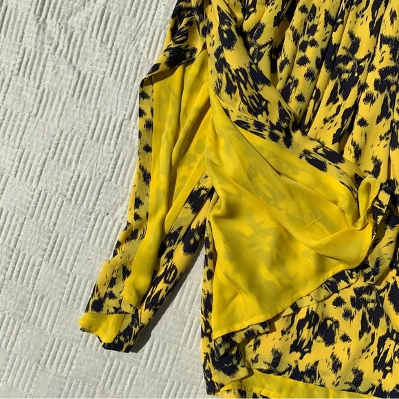 Yigal Azrouël Yellow and Navy Blue Halter Dress Size 8 - Picture 8 of 9